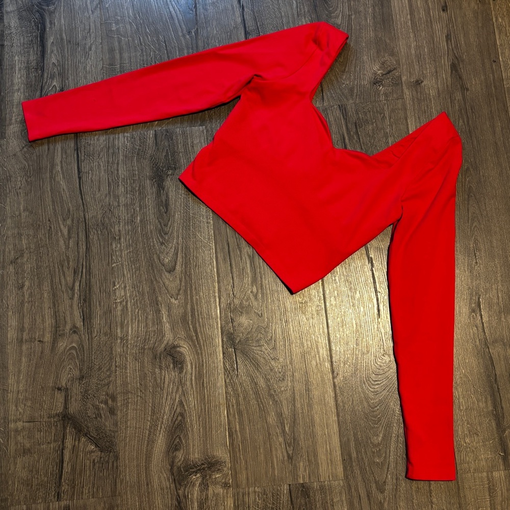 PINK Victoria's Secret Red Ribbed Long Sleeve Crop Top